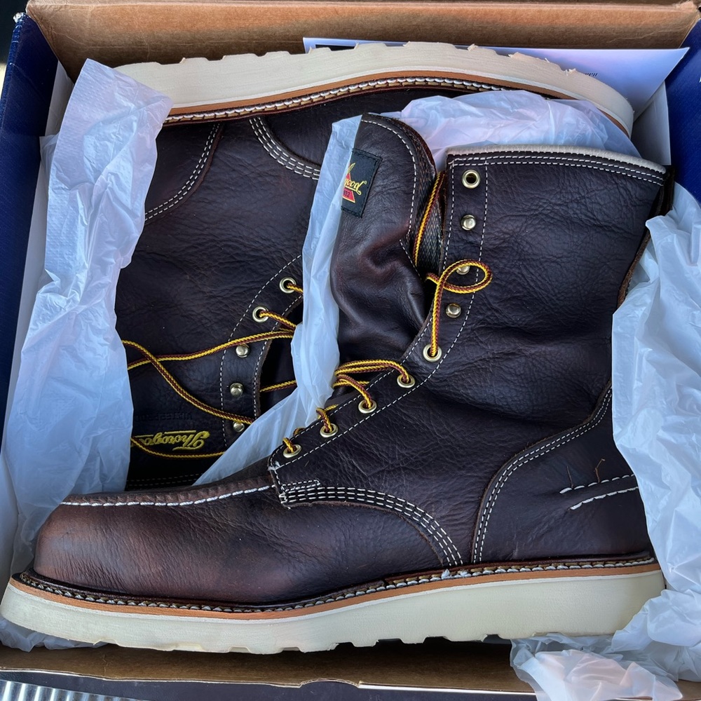 Thorogood steel toe waterproof size 11 moc toe